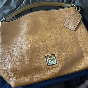 Dooney & Bourke shoulder purse